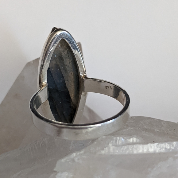 Natural Blue Labradorite, 925 Silver ring, size 10 - Picture 4 of 7